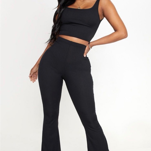 PrettyLittleThing Black Ribbed Crop Top - Picture 5 of 5